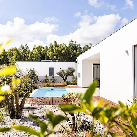 Vale Paraiso - By Sch São Martinho do Porto