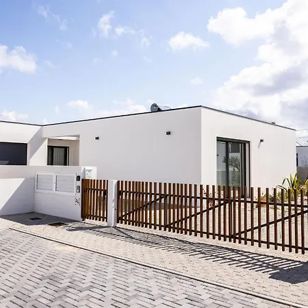 Βίλα Vale Paraiso - By Sch